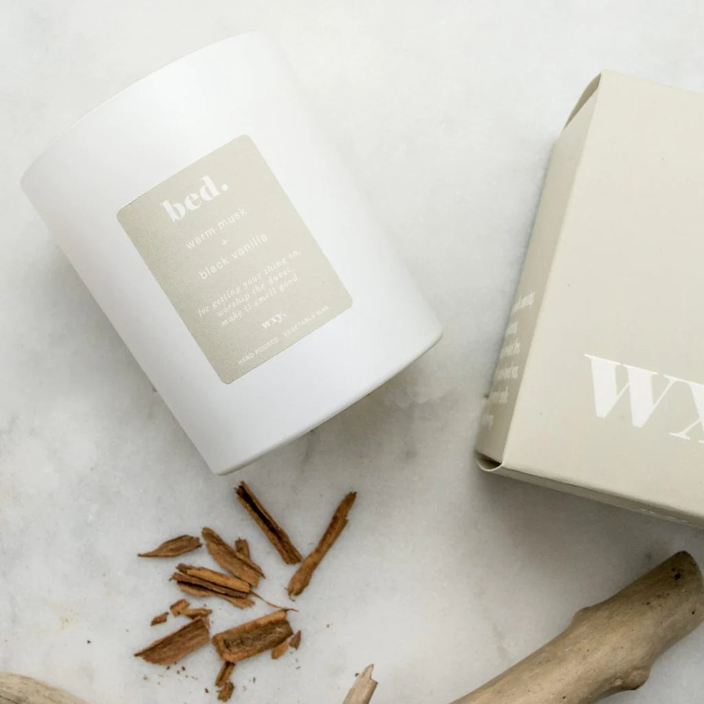 wxy. warm musk + black vanilla candle